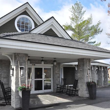 Touchstone Resort On Lake Muskoka Брейсбридж Экстерьер фото